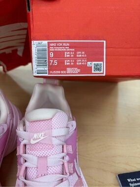 Woman Nike Sneaker New